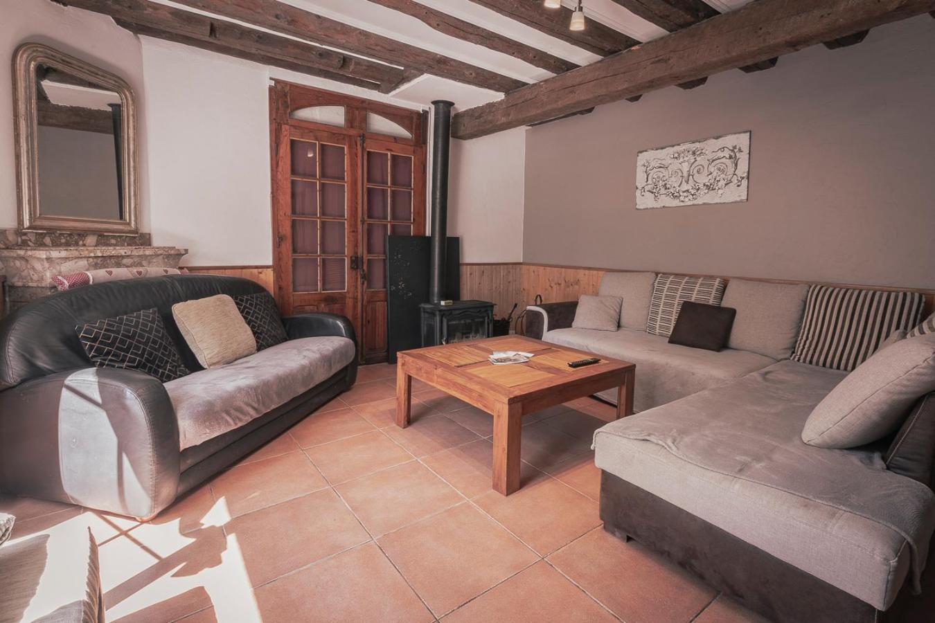 Pyrenees - Grand De Caractere *